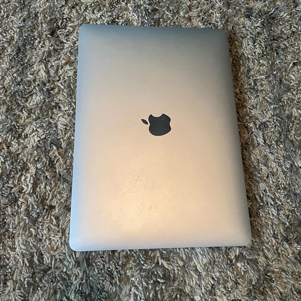 MacBook Air - Picture 2 of 3